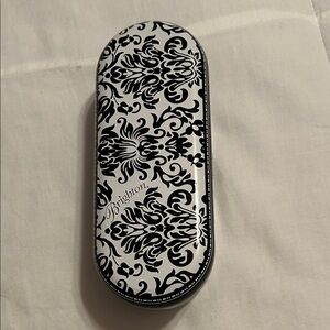 Brighton Black & White Patterned Tin Eyeglass/Sunglass Case